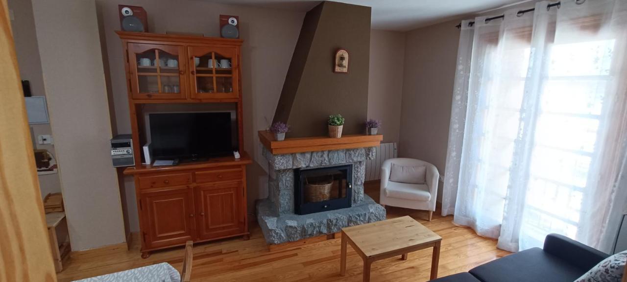 Apartamento El Refugio De Sara Benasque Zewnętrze zdjęcie