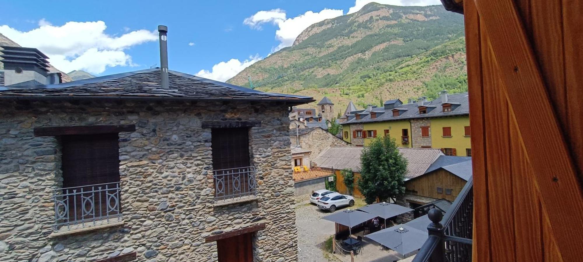 Apartamento El Refugio De Sara Benasque Zewnętrze zdjęcie
